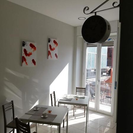 Binario 3 Bed and Breakfast Eboli Exteriör bild