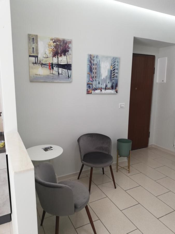 Binario 3 Bed and Breakfast Eboli Exteriör bild